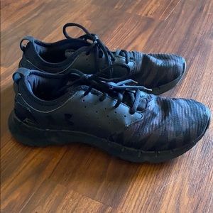 Women’s under armour shoes size 10